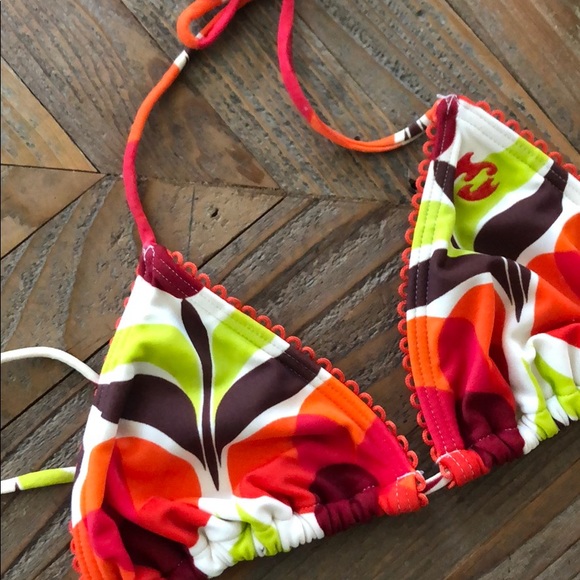 billabong. triangle tie bikini top. (med) - Picture 2 of 6